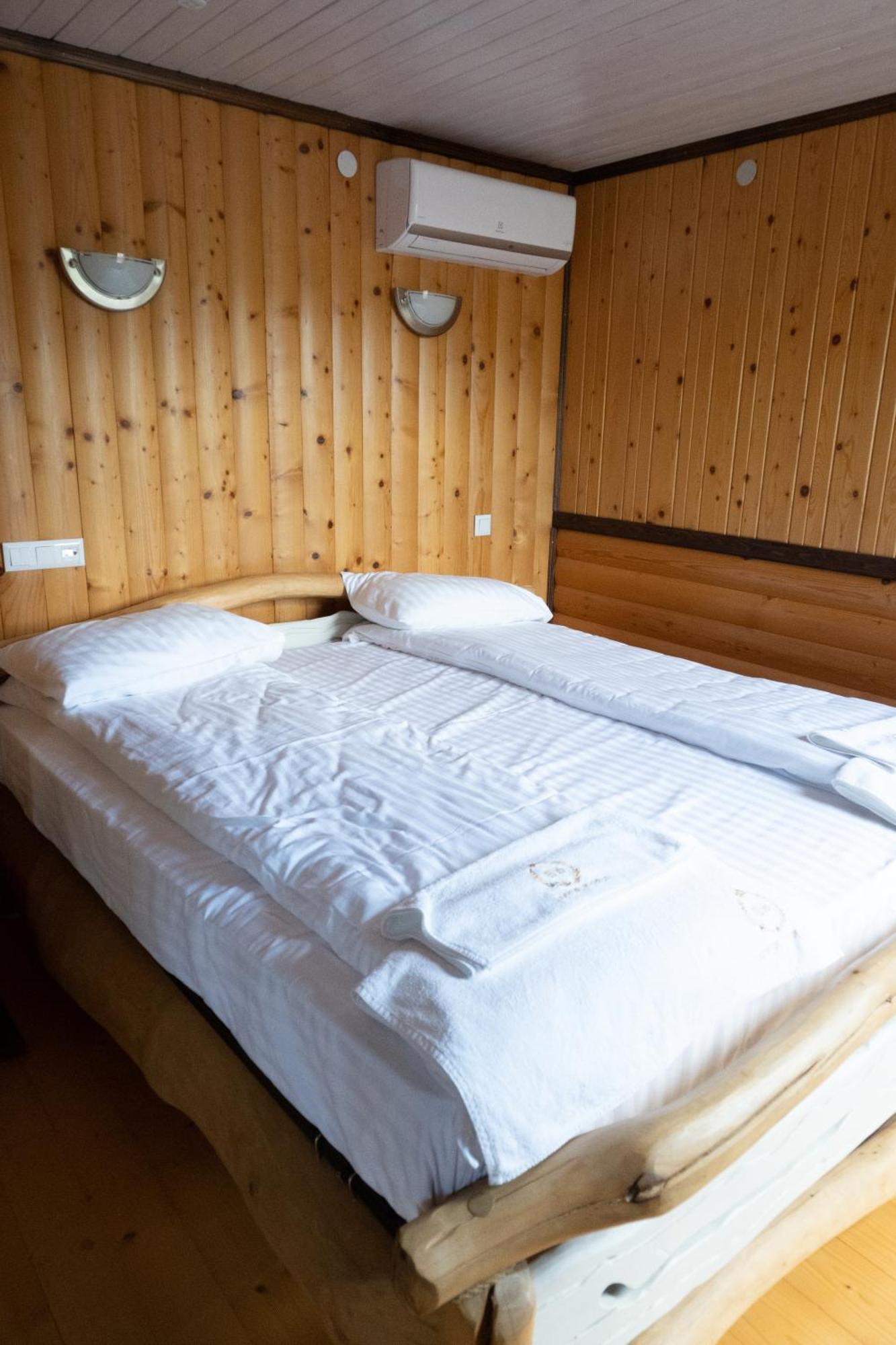 River Stone Hotel Sheshory Extérieur photo